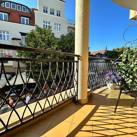 Azja, Sopot Monte Cassino, Balkon, Parking Exterior photo